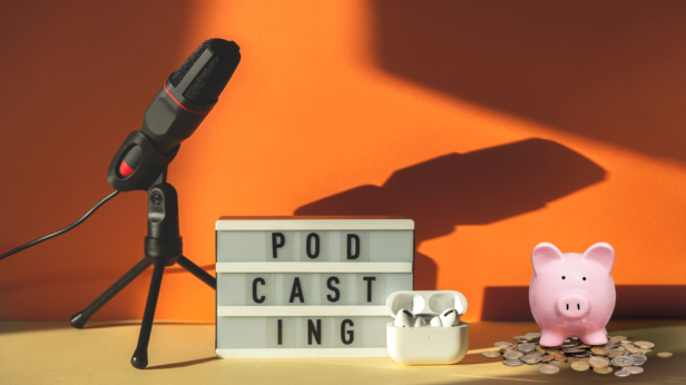 Podcasters faturaram mais de $350 milhões no Patreon em 2023