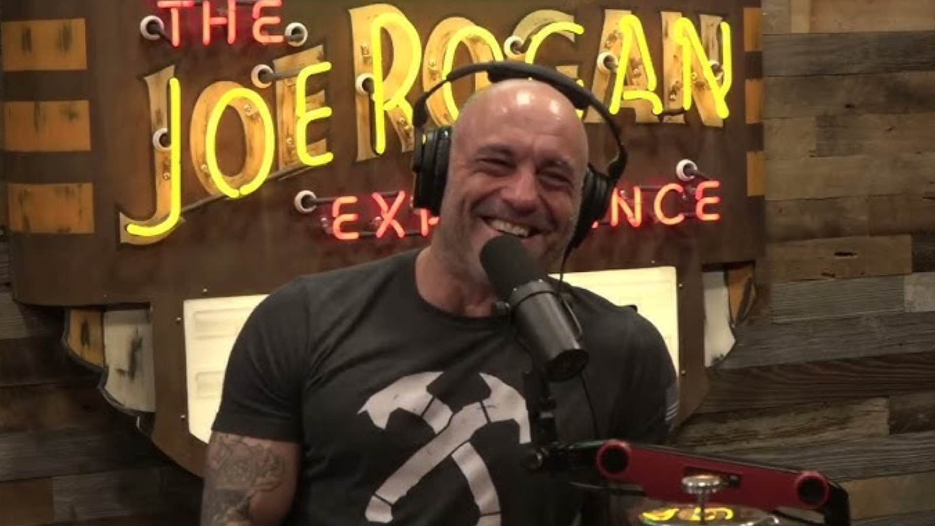 The Joe Rogan Experience lidera audiência no Spotify com números impressionantes