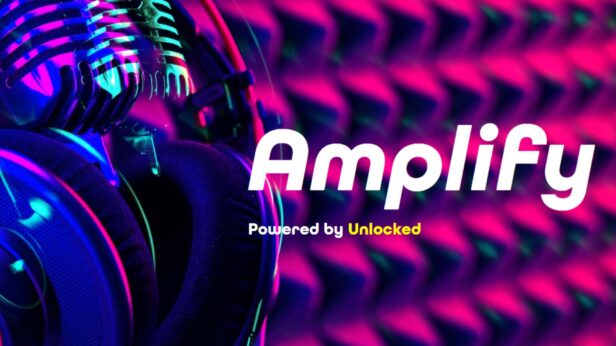 Unlocked lança Amplify, incubadora para apoiar nova geração de criadores de podcast