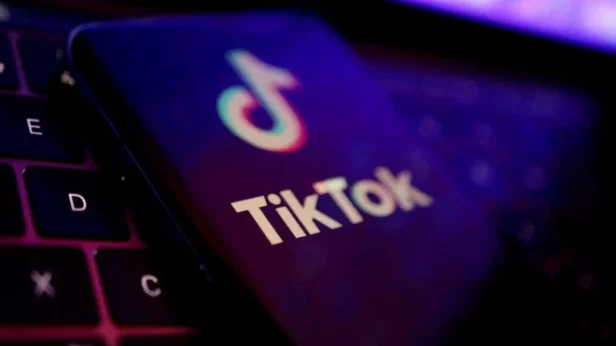 Spotify facilita compartilhamento de podcasts no TikTok com nova integração